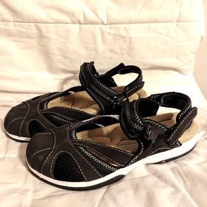 Jasmine Sport Sandals Size 7